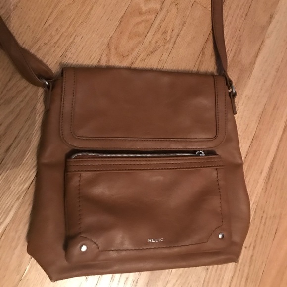 Women’s Crossbody Relic by Fossil handbag - Picture 2 of 4